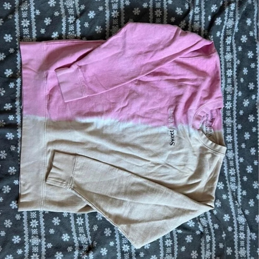 ariana grande crewneck